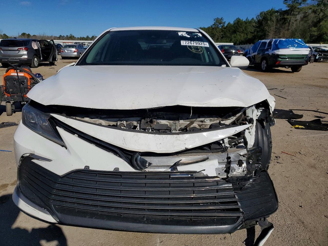 2023 Toyota Camry Le - zdjęcie 5