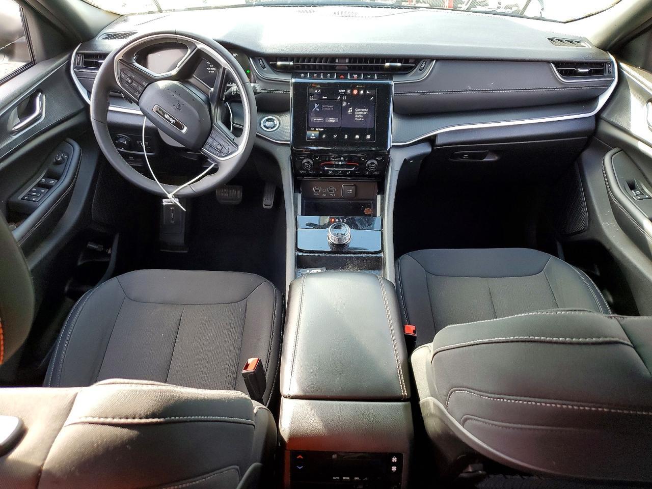 2025 Jeep Grand Cherokee L Laredo - zdjęcie 8