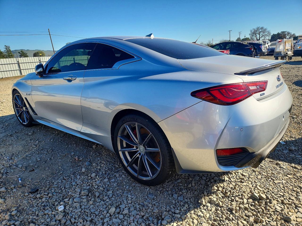 2020 Infiniti Q60 Red Sport 400 - zdjęcie 2
