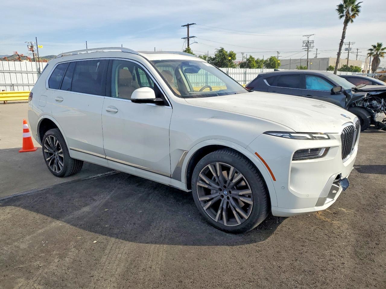 2026 BMW X7 xDrive40I - zdjęcie 4