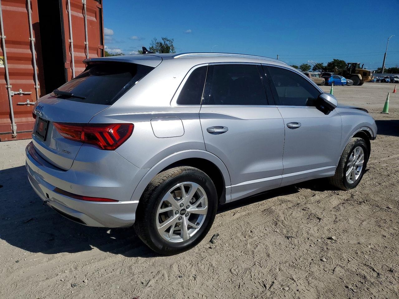 2024 Audi Q3 Premium 40 - zdjęcie 3