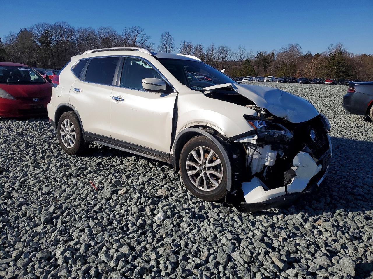 2020 Nissan Rogue Sv - zdjęcie 4