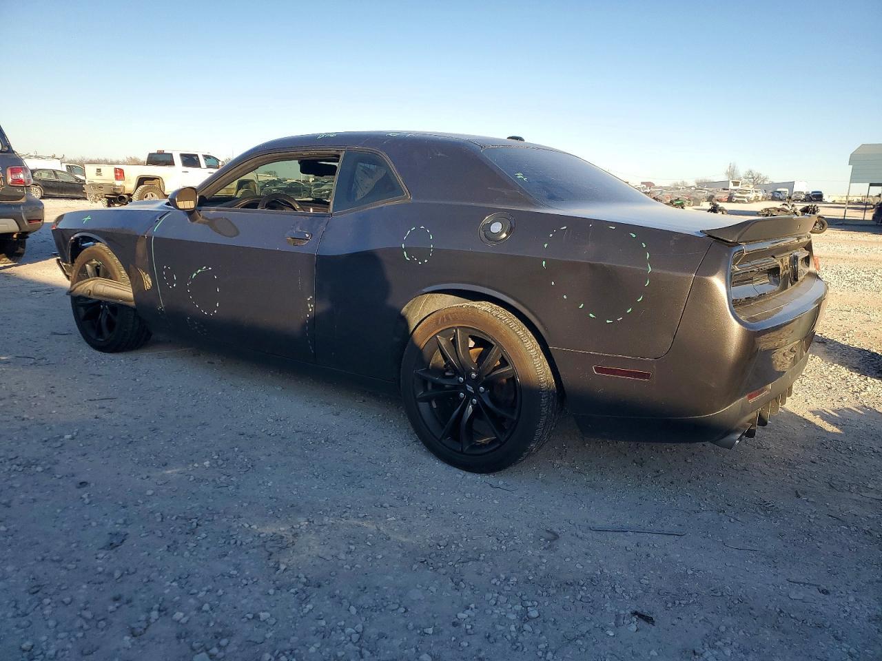 2018 Dodge Challenger Sxt - zdjęcie 2