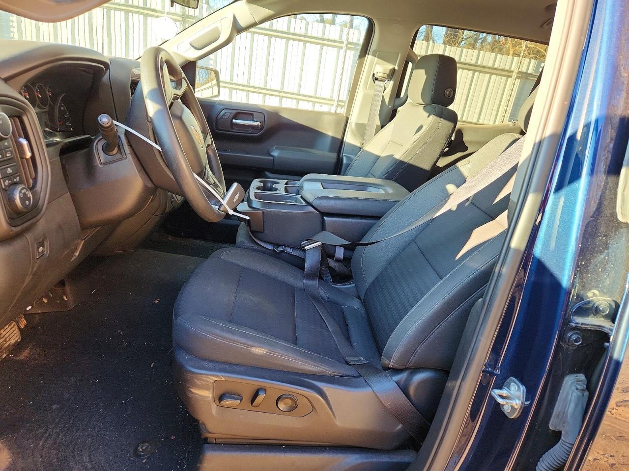 2023 Chevrolet Silverado K1500 Custom - zdjęcie 7