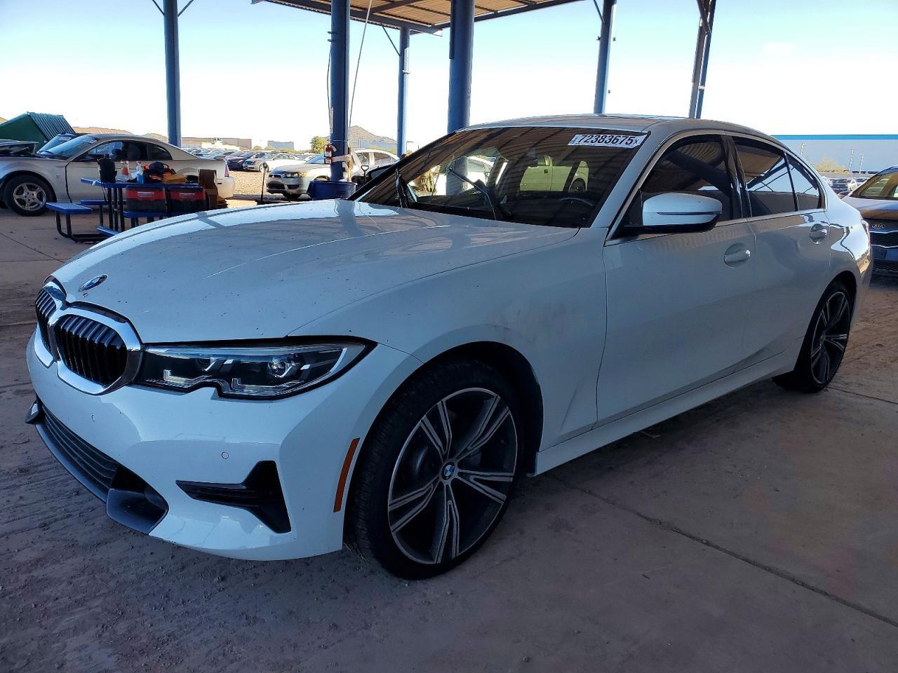 2021 BMW 330I - zdjęcie główne