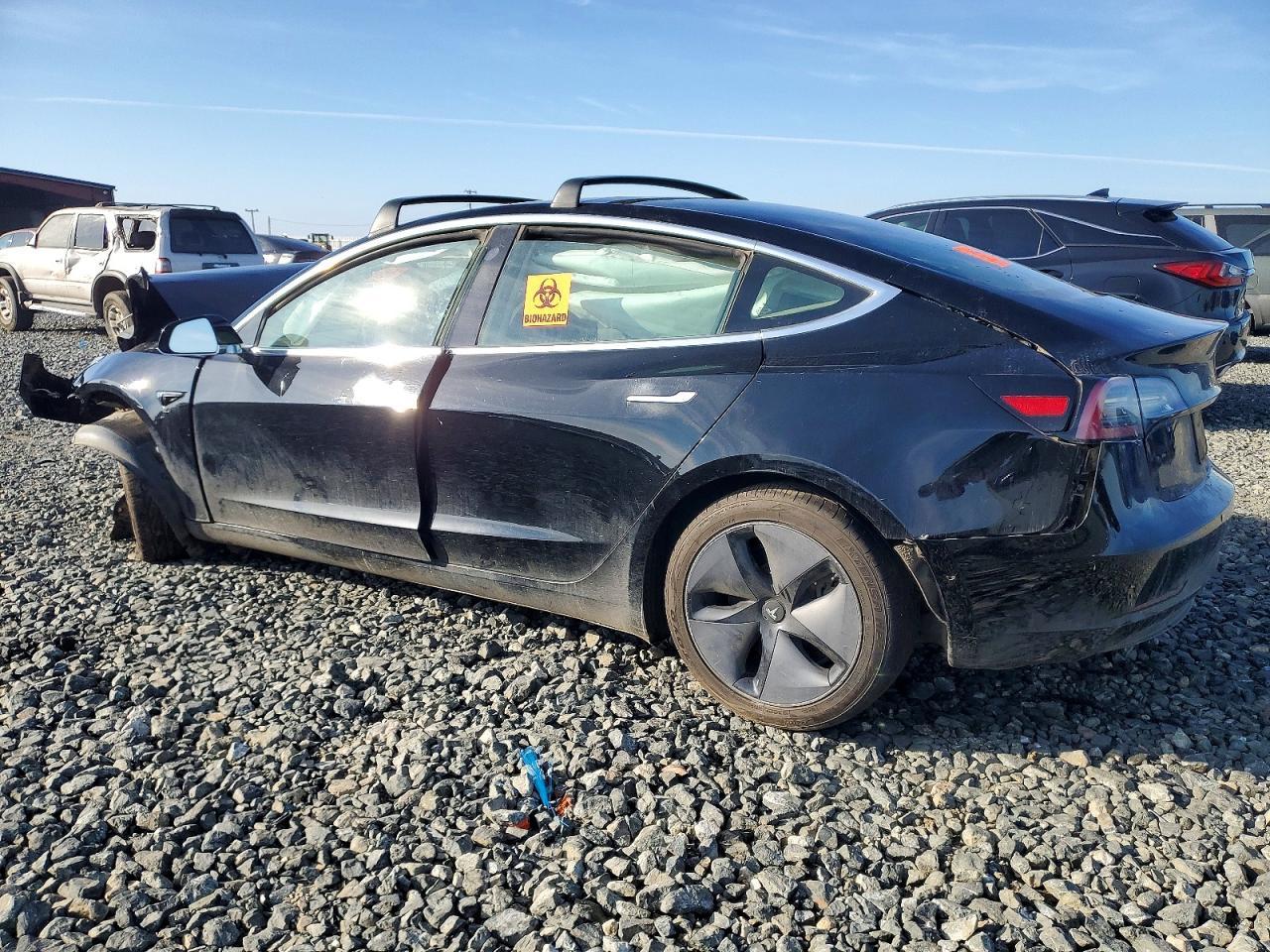 2019 Tesla Model 3 - zdjęcie 2