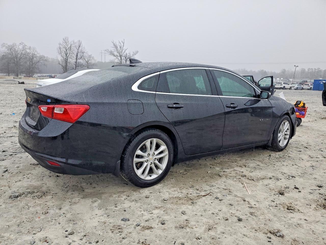 2017 Chevrolet Malibu Hybrid - zdjęcie 3