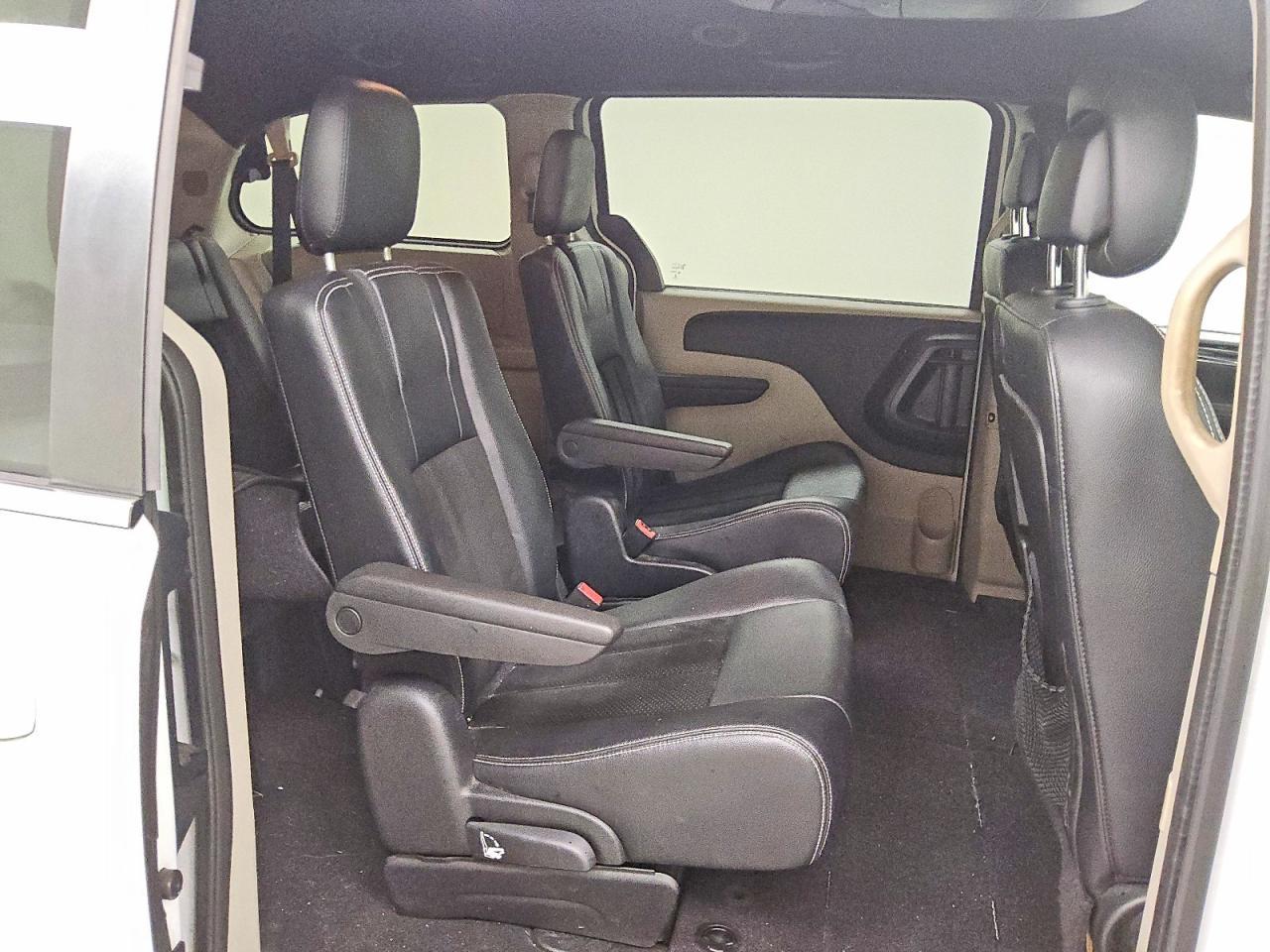 2015 Dodge Grand Caravan Sxt - zdjęcie 11