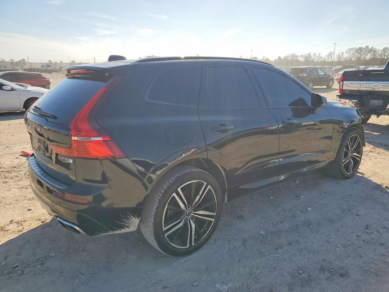2020 Volvo Xc60 T5 R-Design - zdjęcie 3