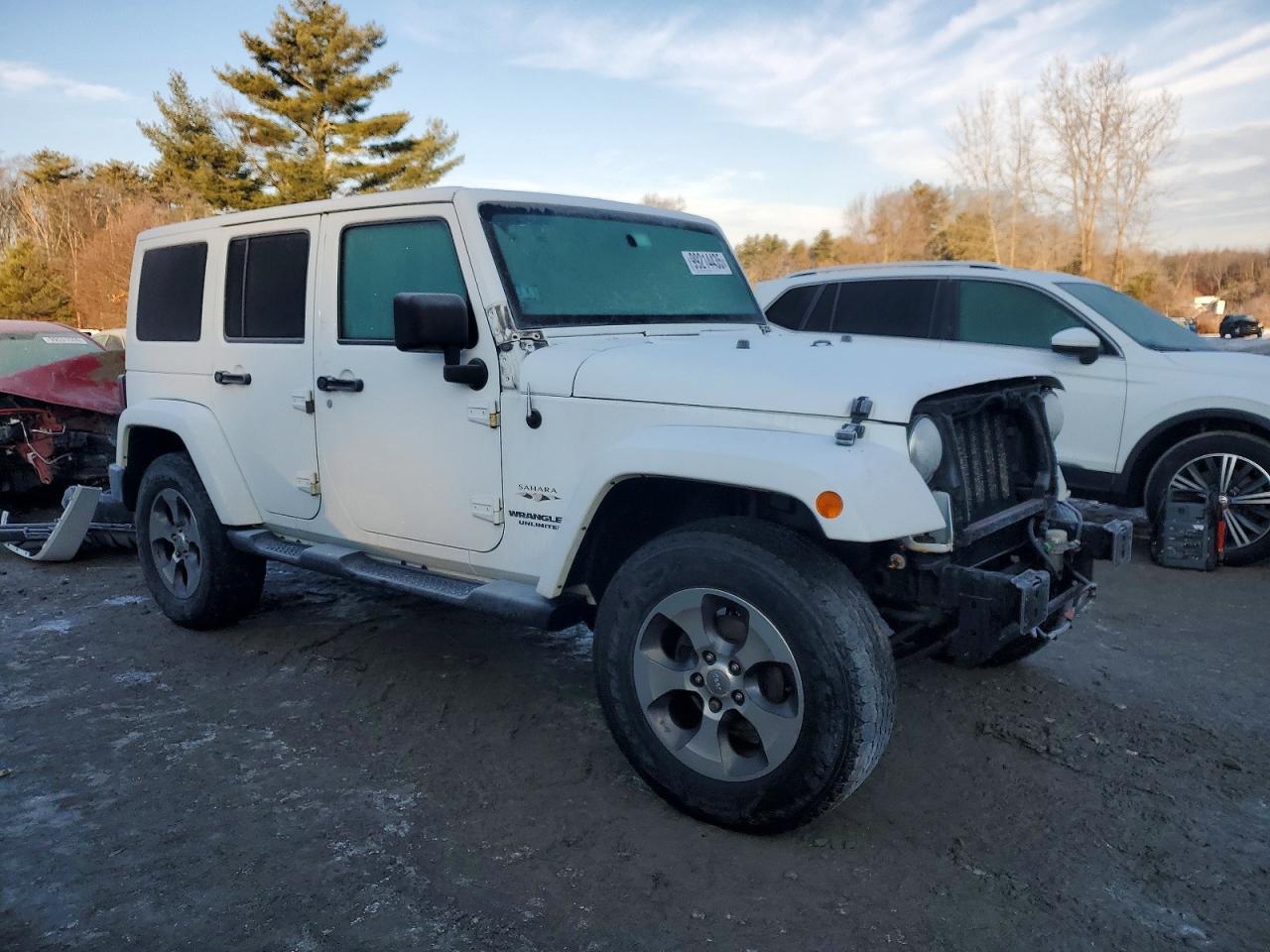 2017 Jeep Wrangler Unlimited Sahara - zdjęcie 4