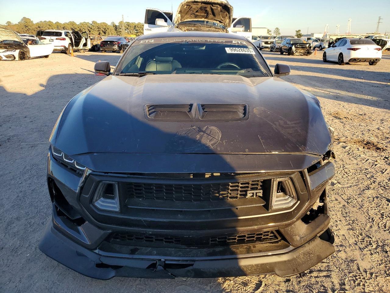 2024 Ford Mustang Gt - zdjęcie 5