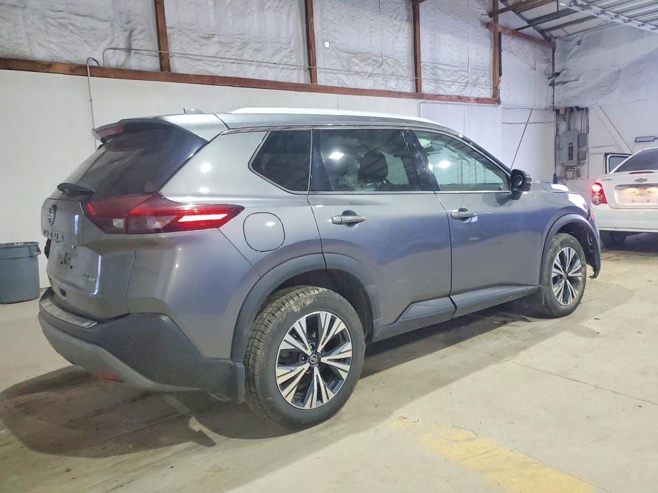 2021 Nissan Rogue Sv - zdjęcie 3