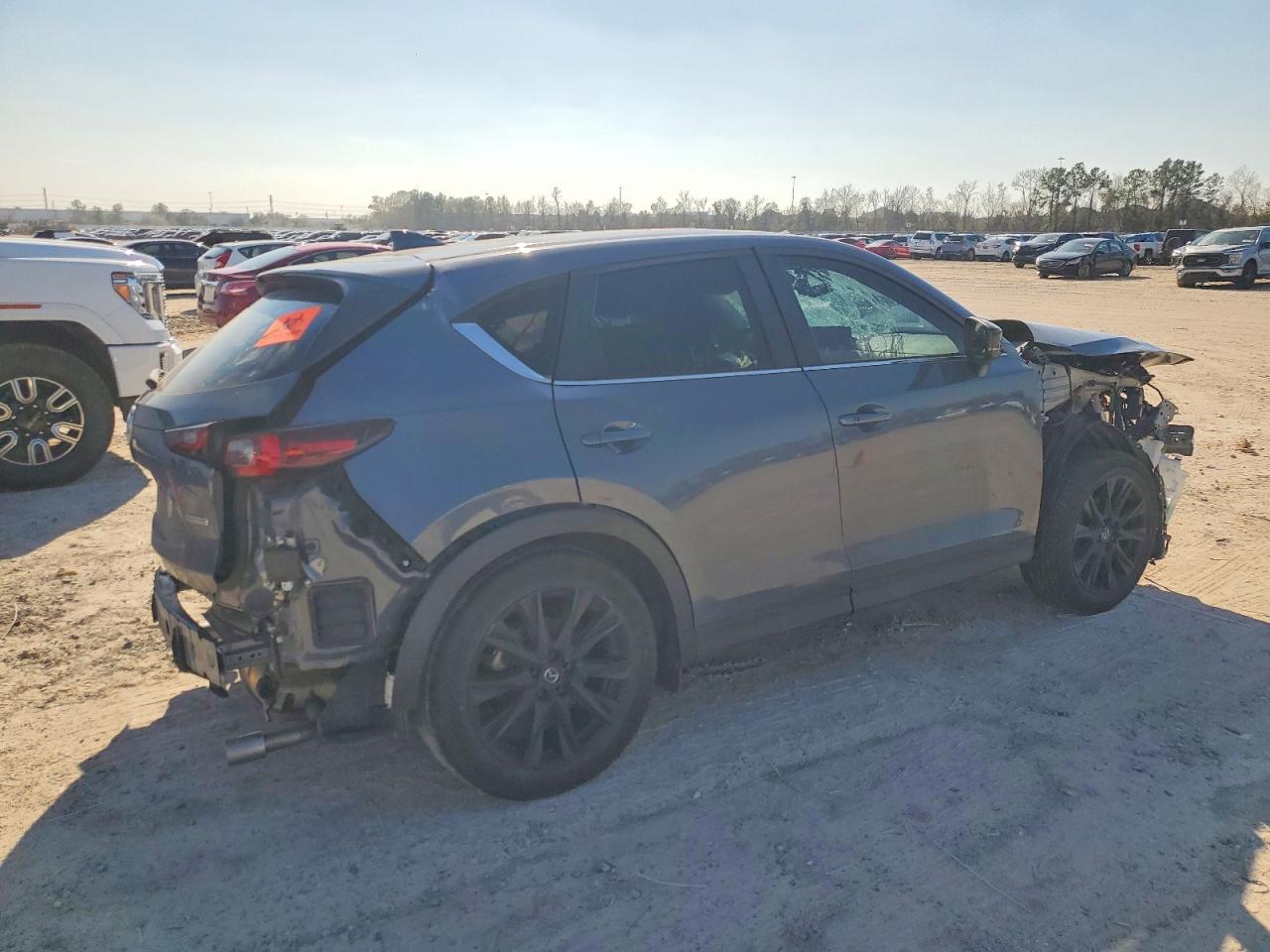2022 Mazda Cx-5 Preferred - zdjęcie 3