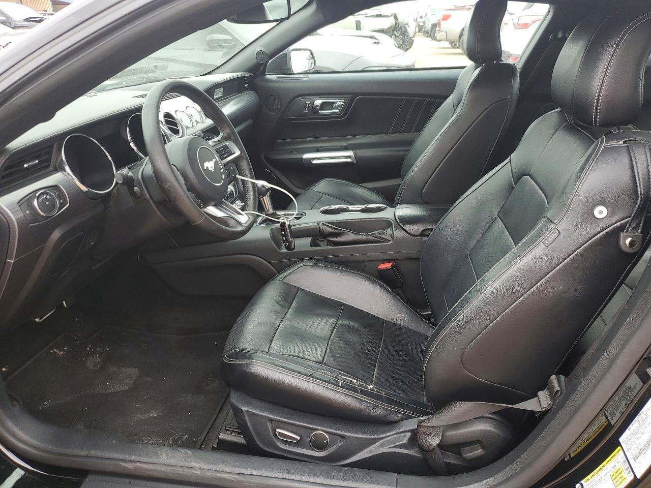 2015 Ford Mustang - zdjęcie 7