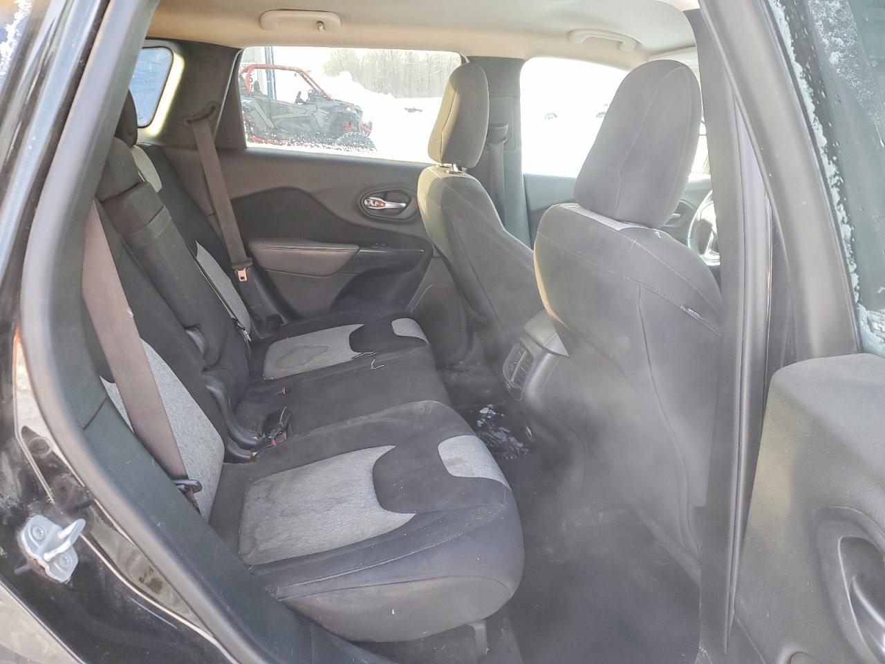 2014 Jeep Cherokee Latitude - zdjęcie 11