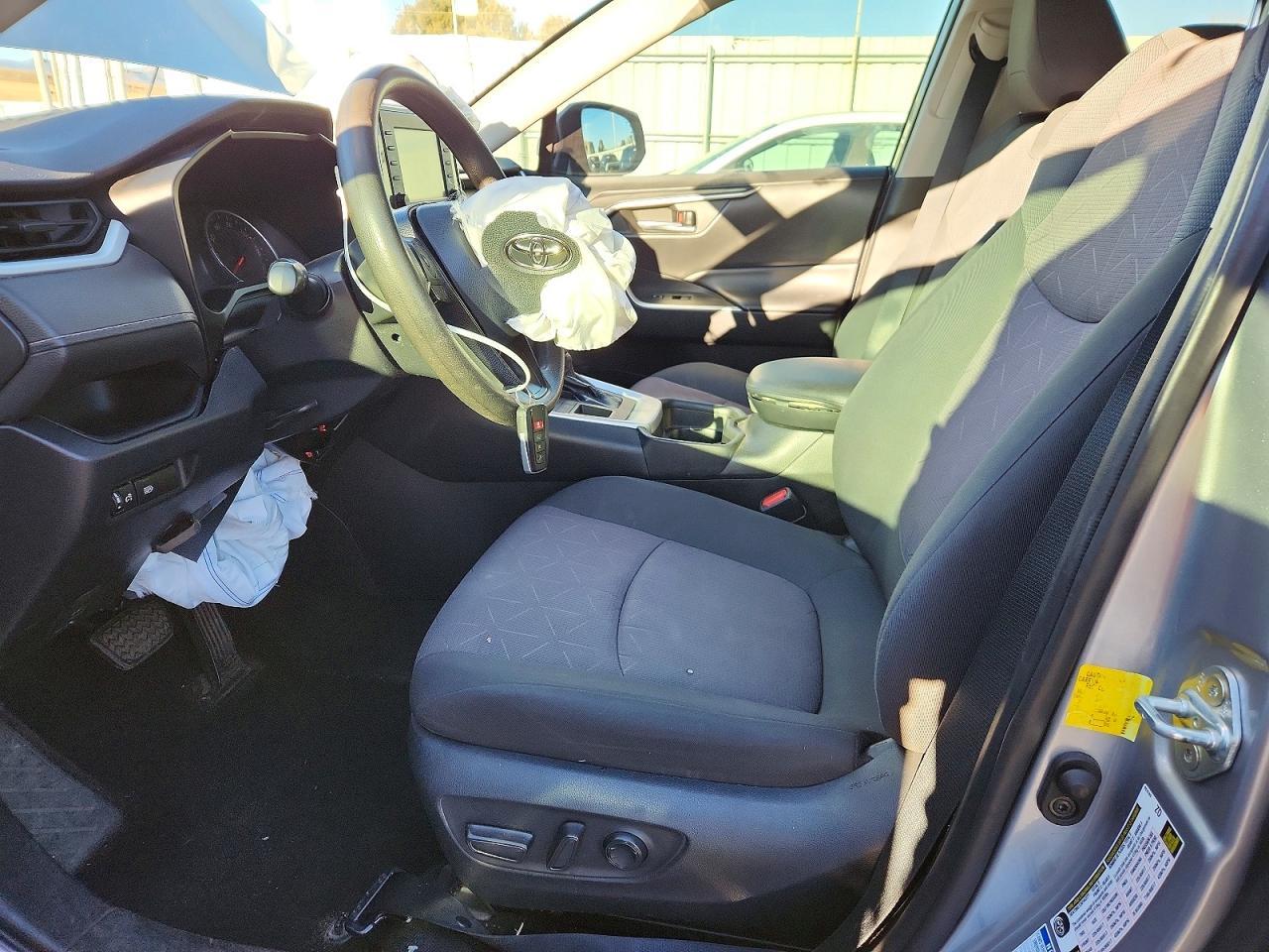 2020 Toyota Rav4 Xle - zdjęcie 7