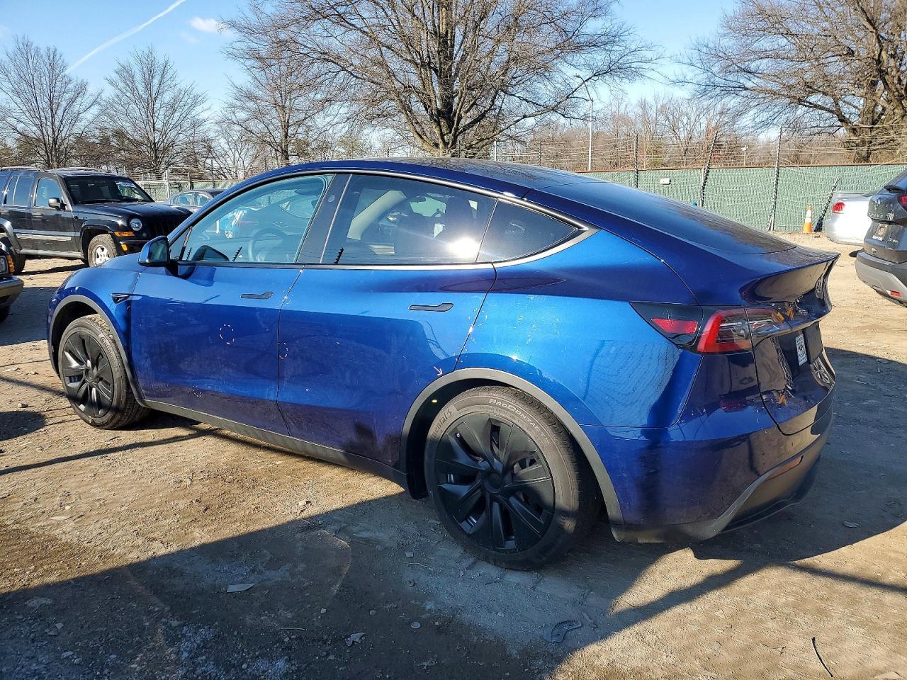 2023 Tesla Model Y - zdjęcie 2