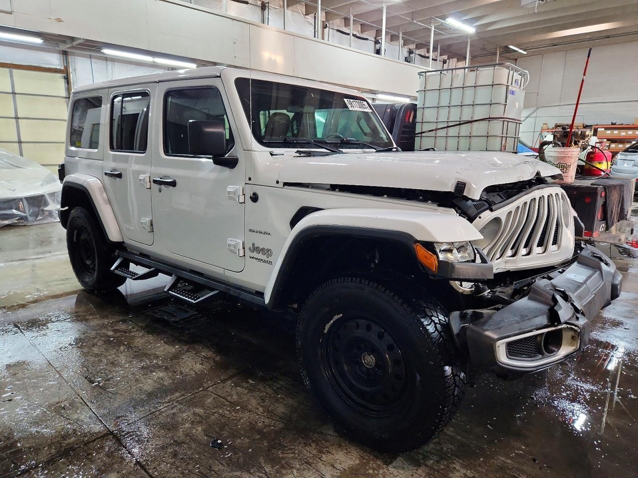 2021 Jeep Wrangler Unlimited Sahara - zdjęcie 4