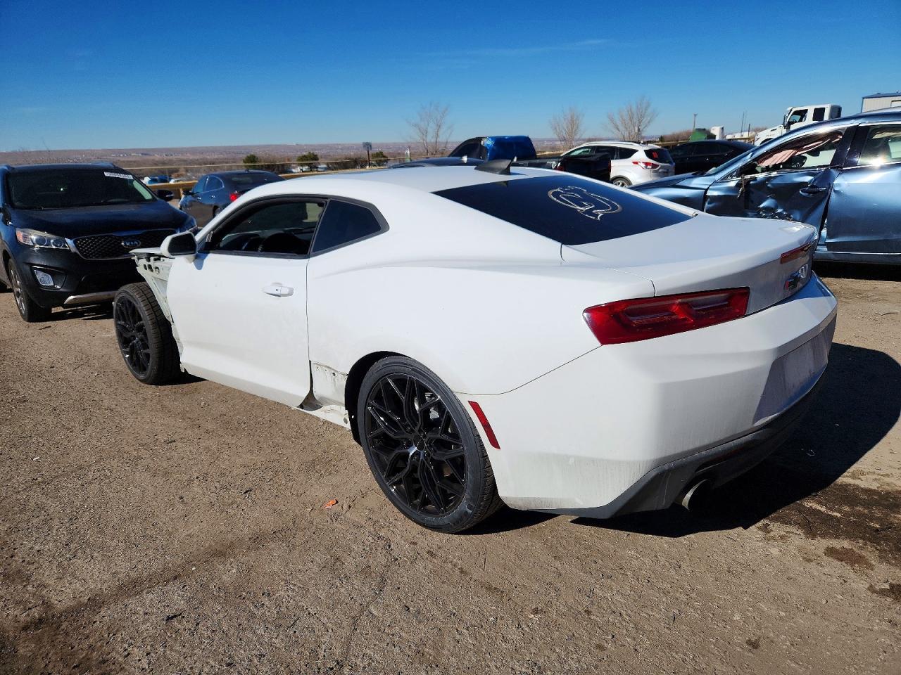 2018 Chevrolet Camaro Ls - zdjęcie 2