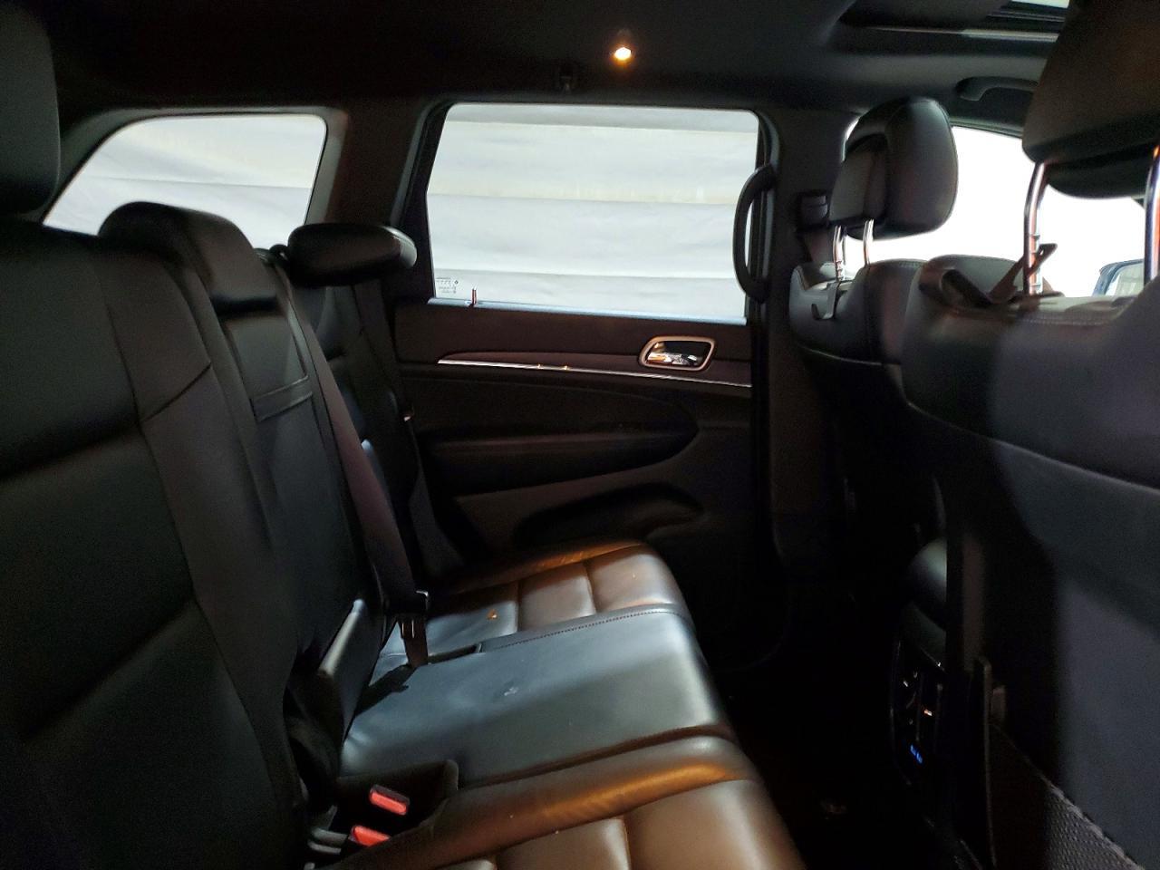 2019 Jeep Grand Cherokee Limited - zdjęcie 11