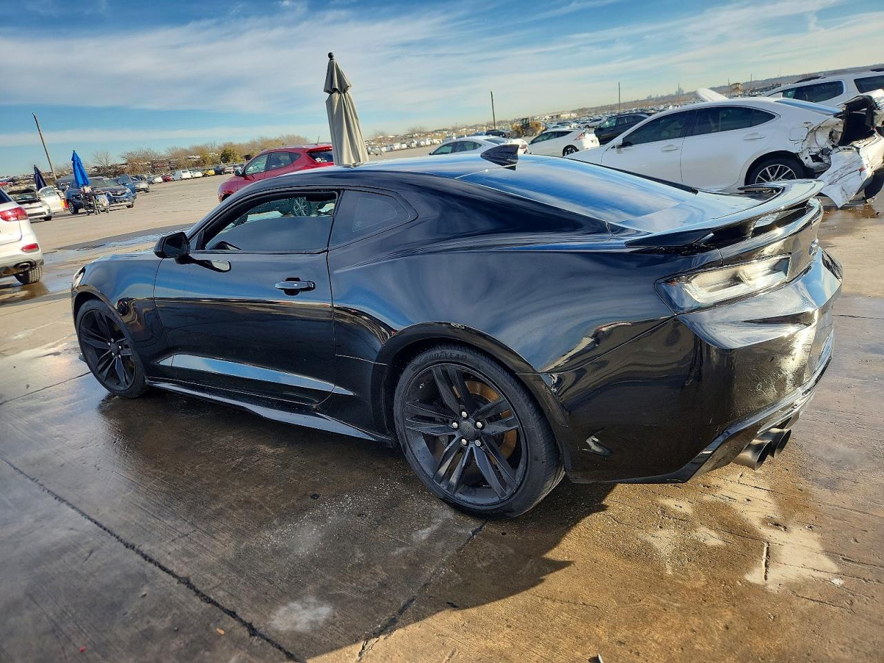 2017 Chevrolet Camaro - zdjęcie 2