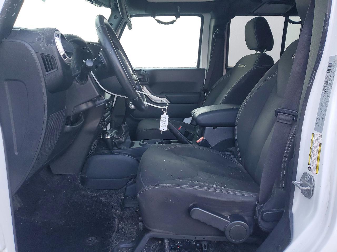 2017 Jeep Wrangler Unlimited Sahara - zdjęcie 7