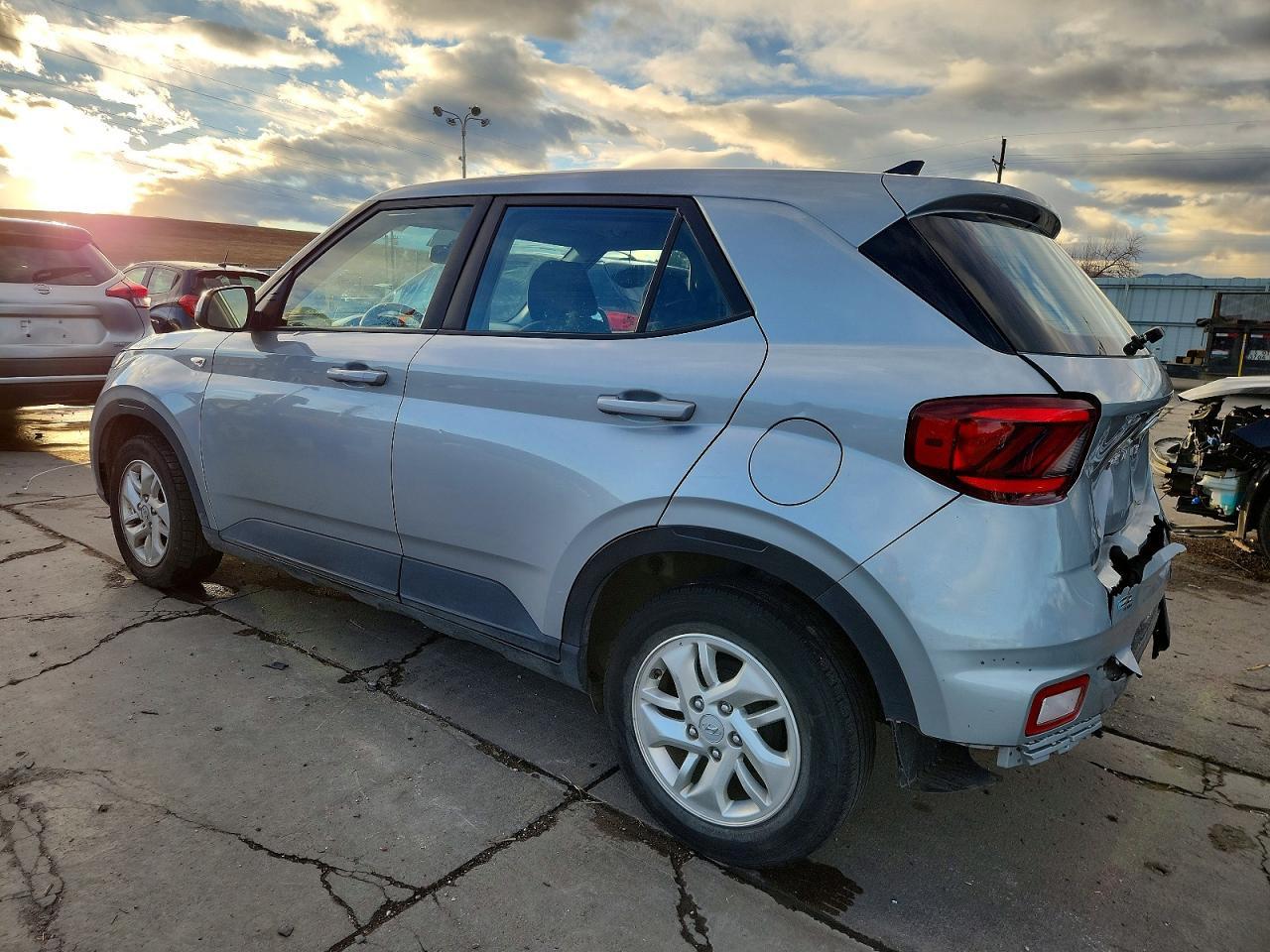 2021 Hyundai Venue Se - zdjęcie 2