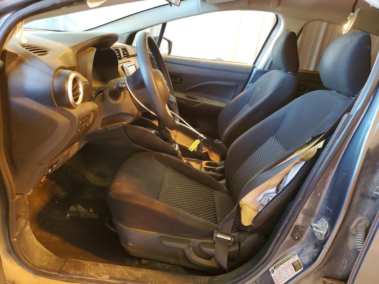 2021 Nissan Versa S - zdjęcie 7