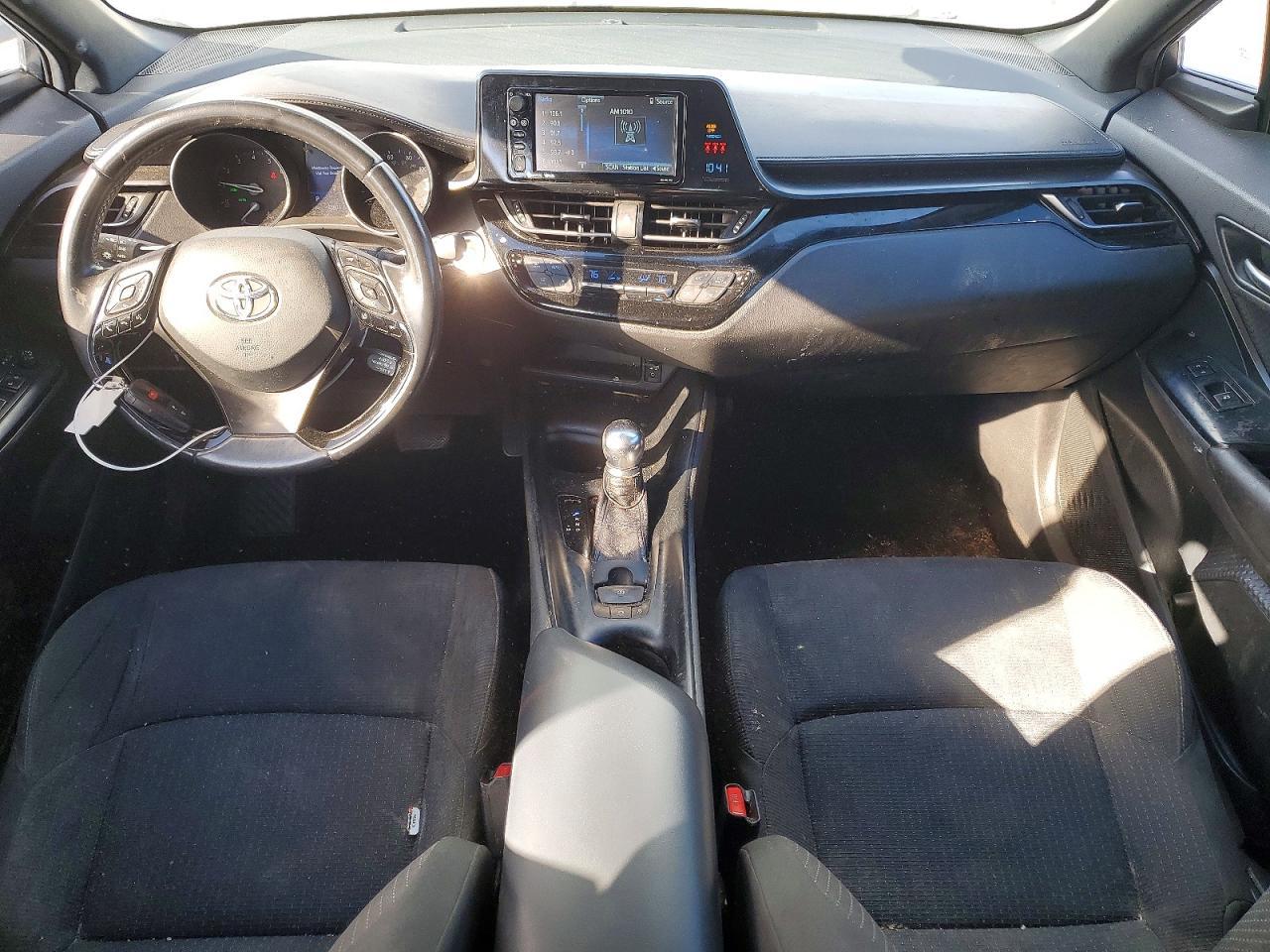 2018 Toyota C-Hr Xle - zdjęcie 8