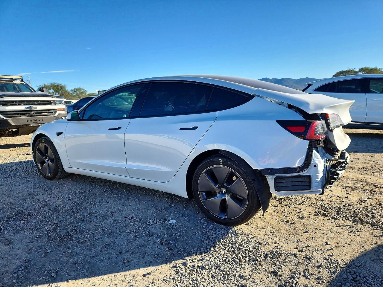 2023 Tesla Model 3 - zdjęcie 2