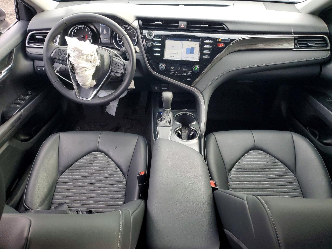 2019 Toyota Camry Se - zdjęcie 8