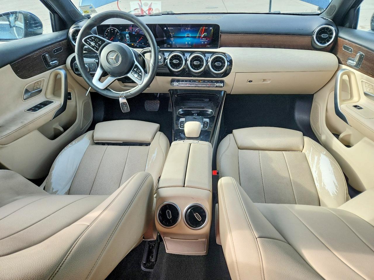 2019 Mercedes-Benz A 220 - zdjęcie 8
