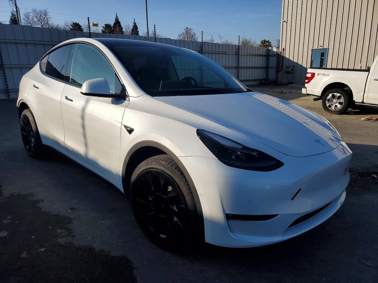 2022 Tesla Model Y - zdjęcie 4