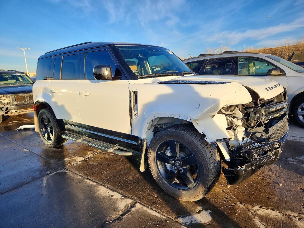 2025 Land Rover Defender 110 X-Dynamic Se - zdjęcie 4