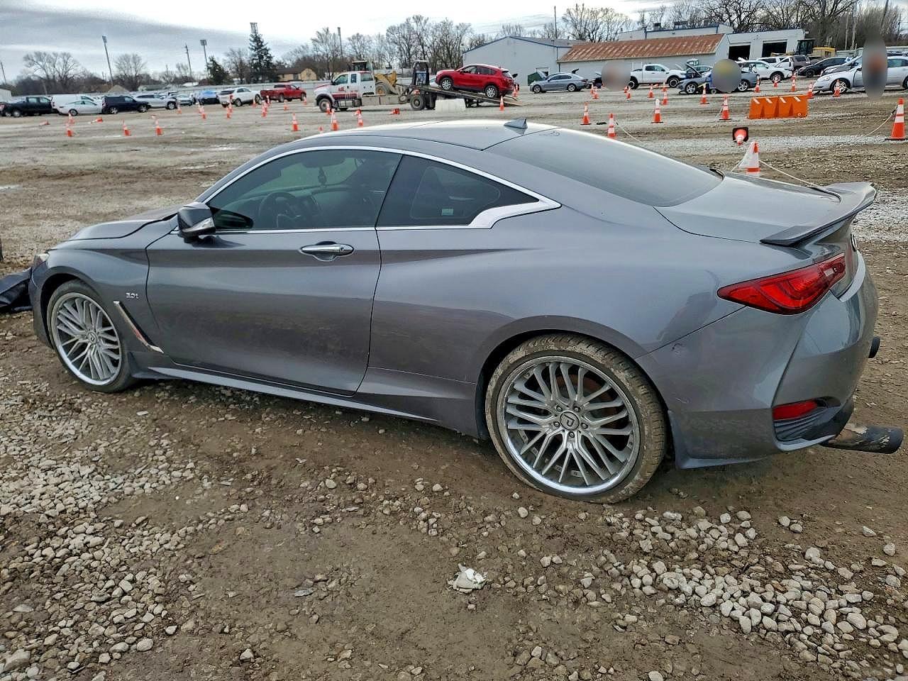 2017 Infiniti Q60 Premium - zdjęcie 2