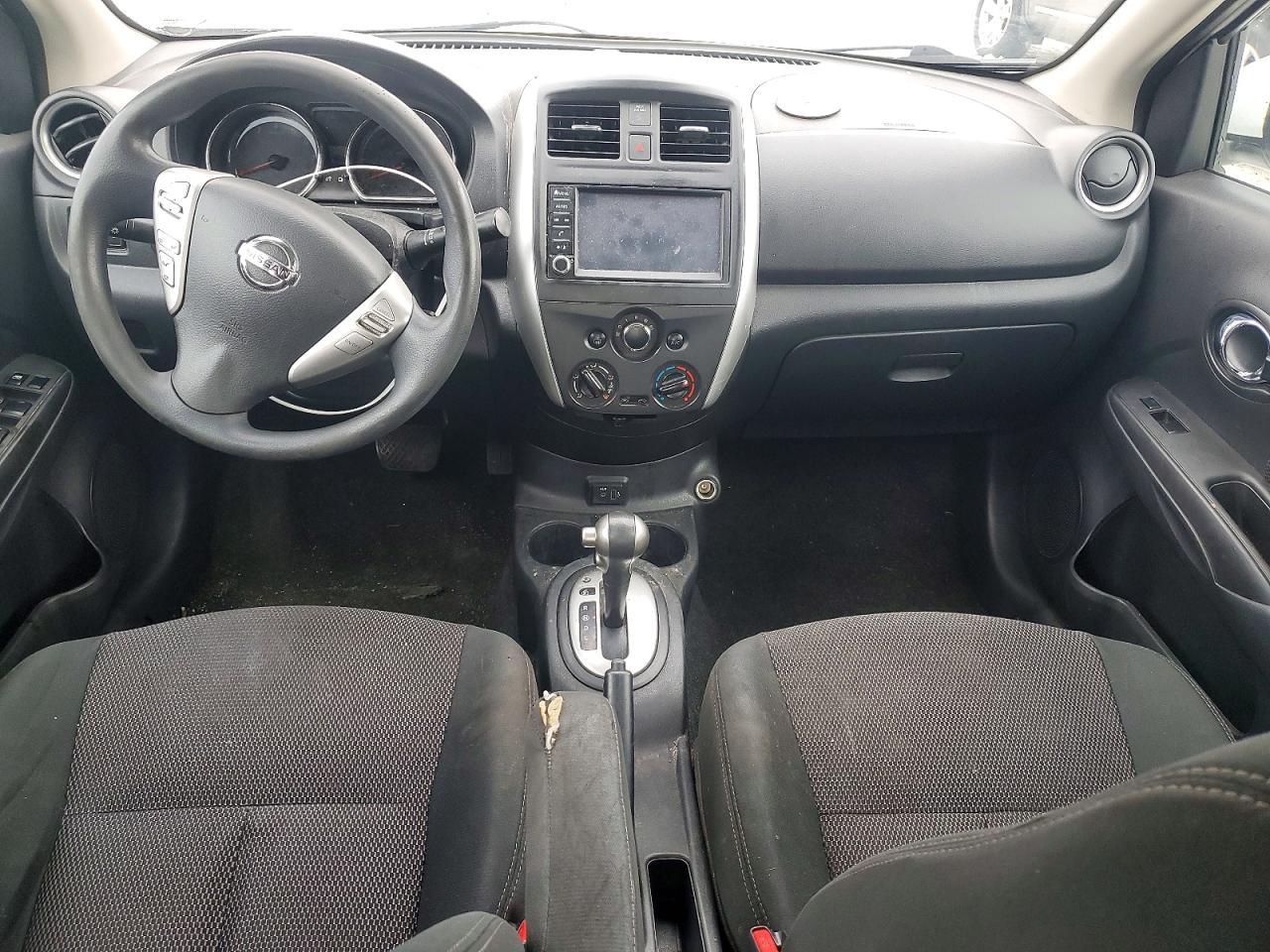 2019 Nissan Versa Sv - zdjęcie 8