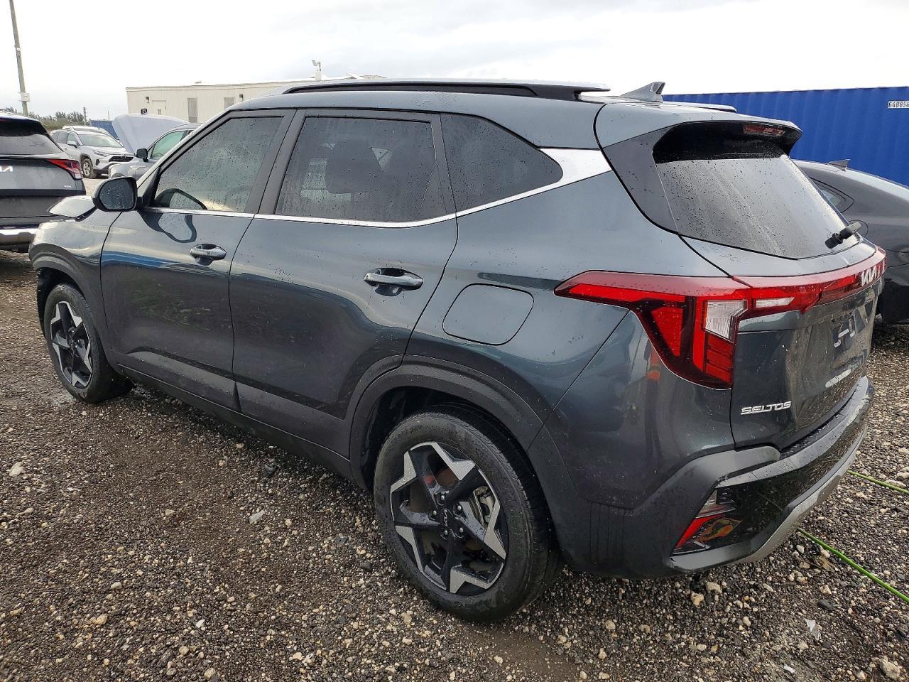 2025 Kia Seltos Ex - zdjęcie 2