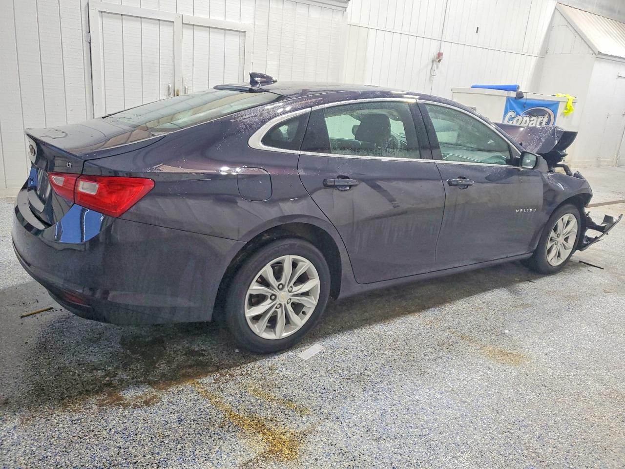 2025 Chevrolet Malibu Lt - zdjęcie 3