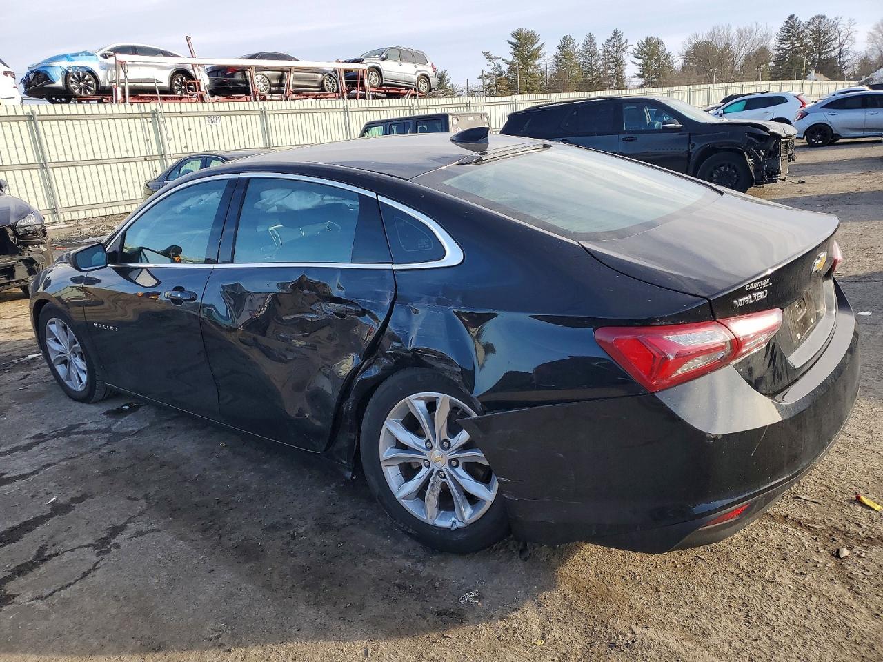 2022 Chevrolet Malibu Lt - zdjęcie 2