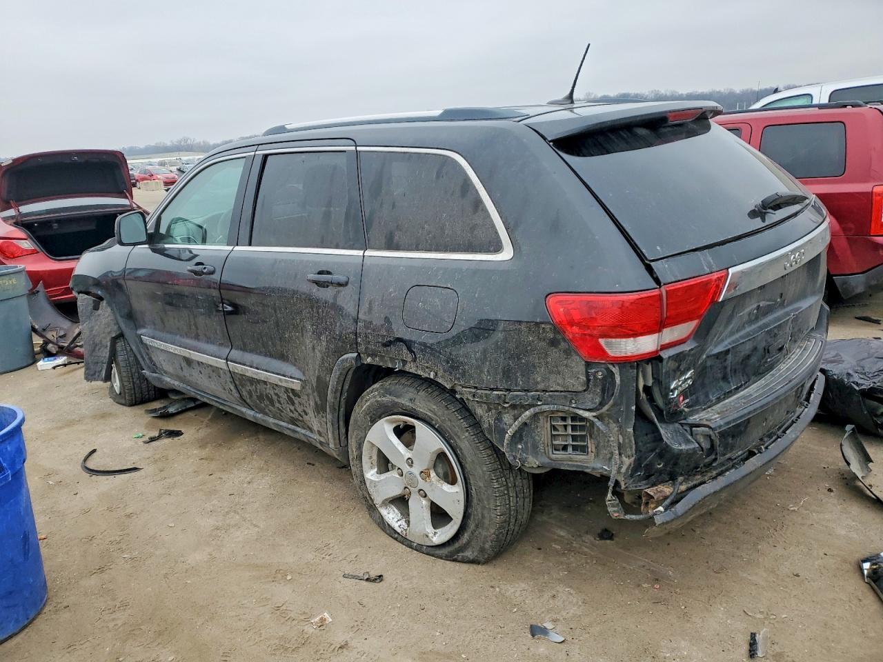 2013 Jeep Grand Cherokee Laredo - zdjęcie 2