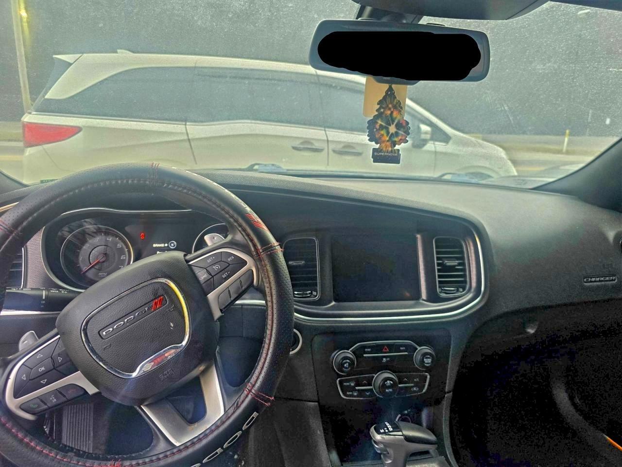 2016 Dodge Charger R/T - zdjęcie 9