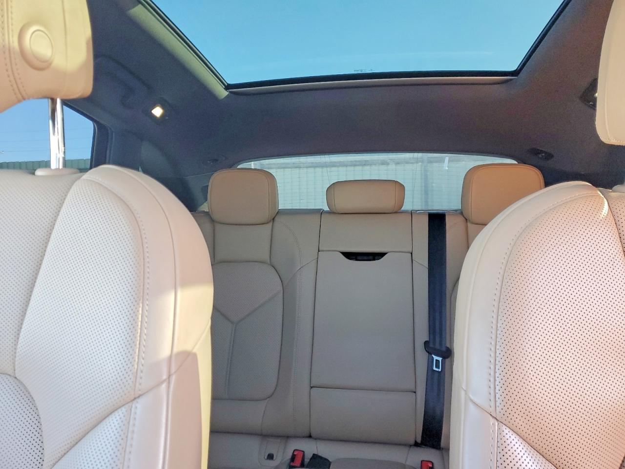 2021 Porsche Macan - zdjęcie 10