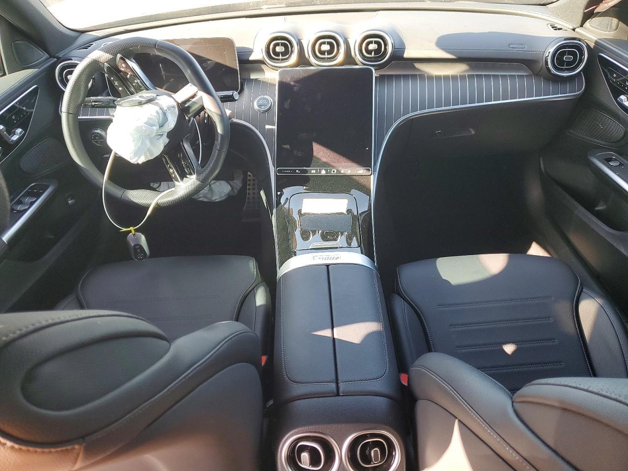 2023 Mercedes-Benz C 300 - zdjęcie 8