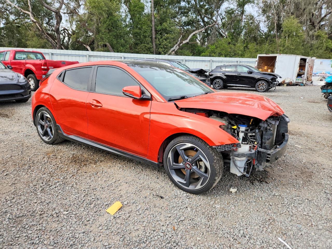 2019 Hyundai Veloster Turbo - zdjęcie 4