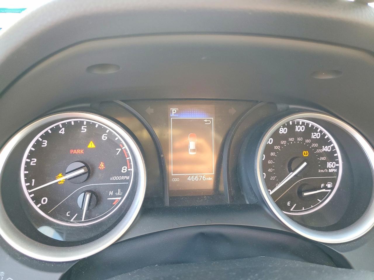 2024 Toyota Camry Le - zdjęcie 9