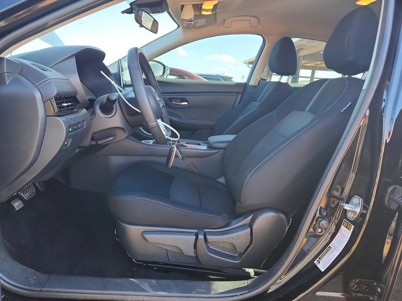 2025 Nissan Sentra Sv - zdjęcie 7