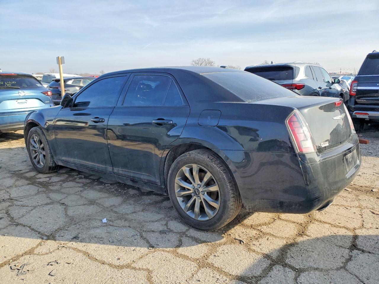 2014 Chrysler 300 S - zdjęcie 2