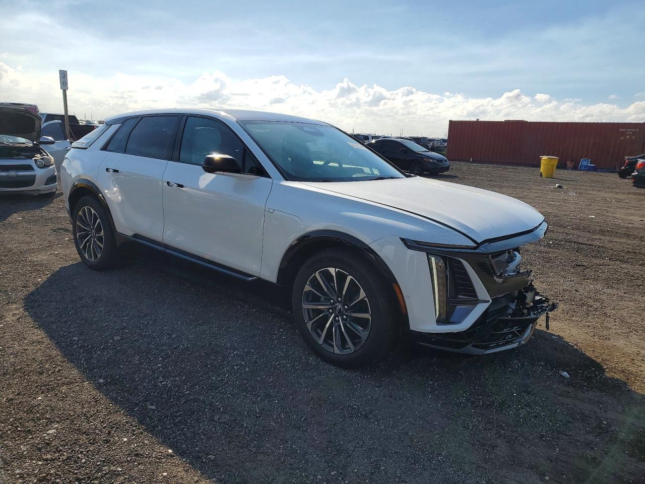 2025 Cadillac Lyriq Sport - zdjęcie 4