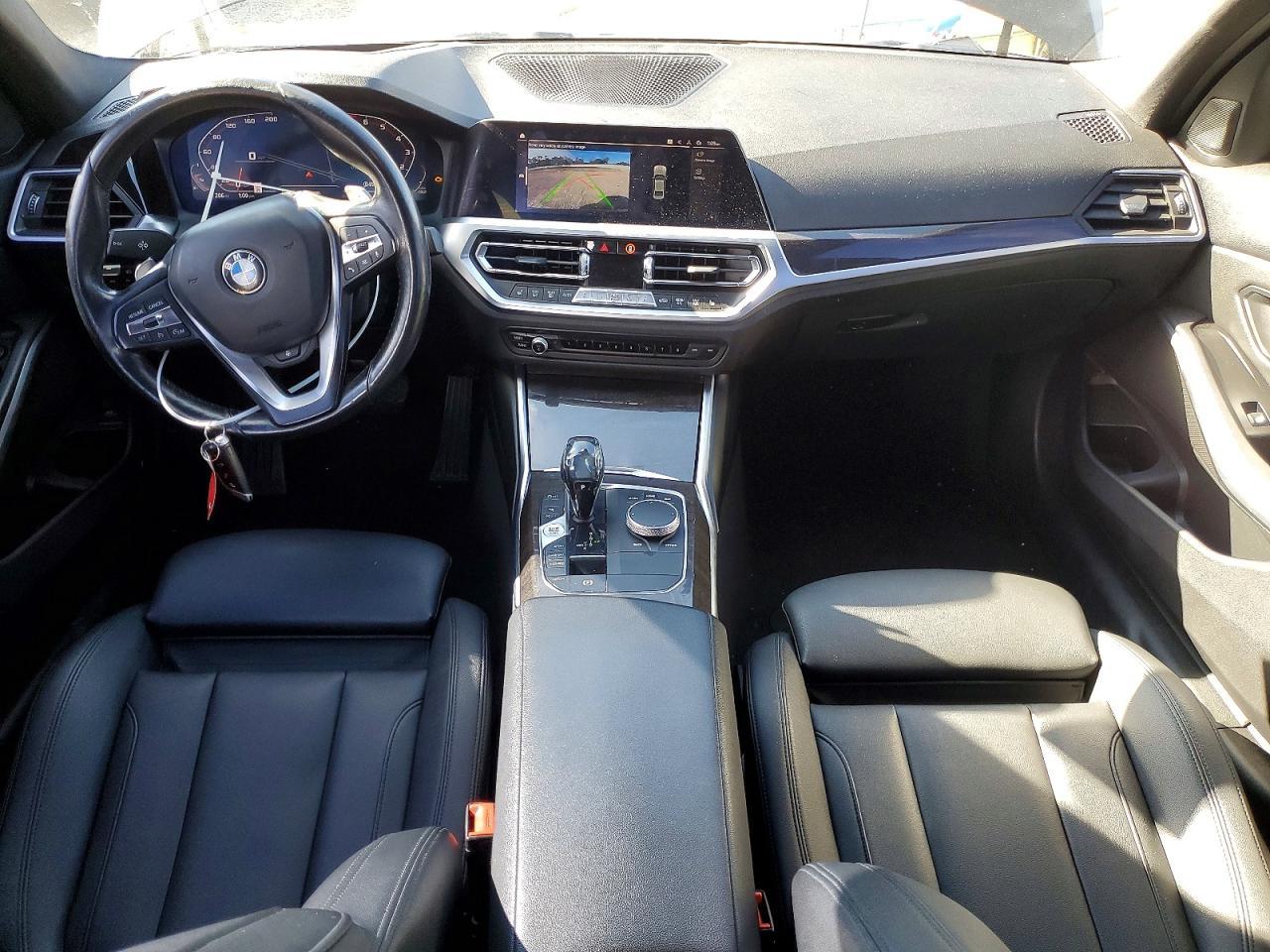 2019 BMW 330I - zdjęcie 8