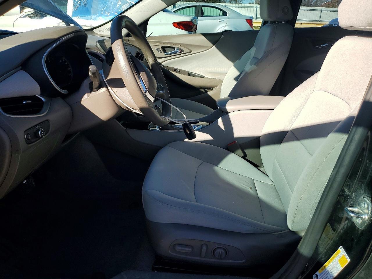 2020 Chevrolet Malibu Ls - zdjęcie 7